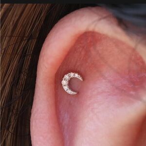 Modern Mood Ayla in 14k white gold and genuine diamonds